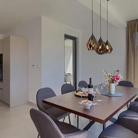 Gorgeous In With Kitchen Ferienhaus